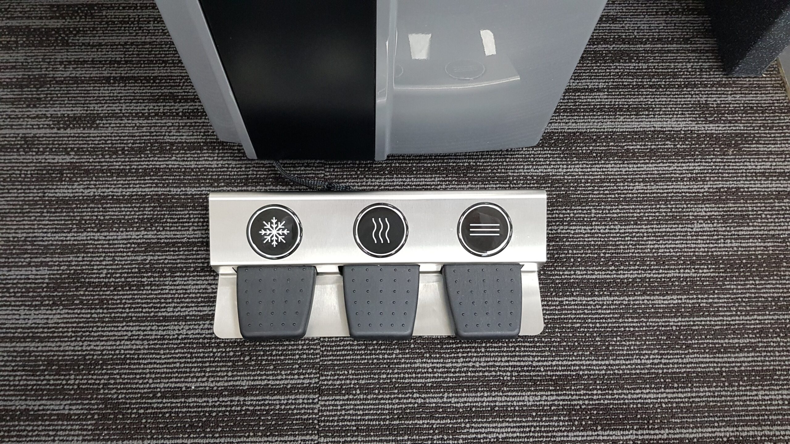 Touchless Dispense Foot Switch Image 1